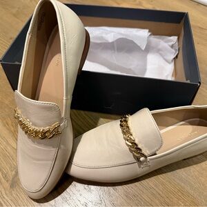 Ann Taylor Cream Loafers with Gold Chain - Chain Loafer Missy Pearl Shadow